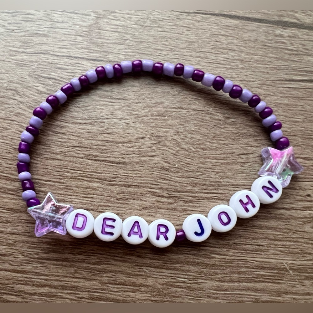 Taylor Swift Eras Tour Friendship Bracelet - Picture 2 of 4